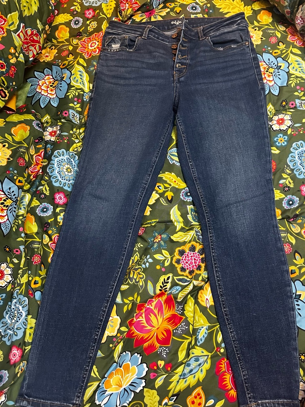 Women’s Dark Blue High-Rise Skinny Jeans with Button-Fly